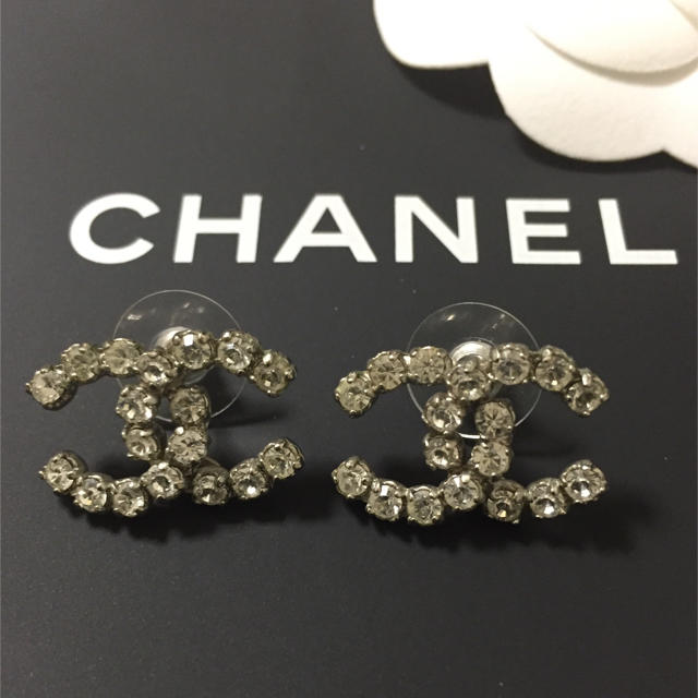 CHANEL シャネル ピアス CCマーク シルバー ラインストーン♥︎レア♥︎