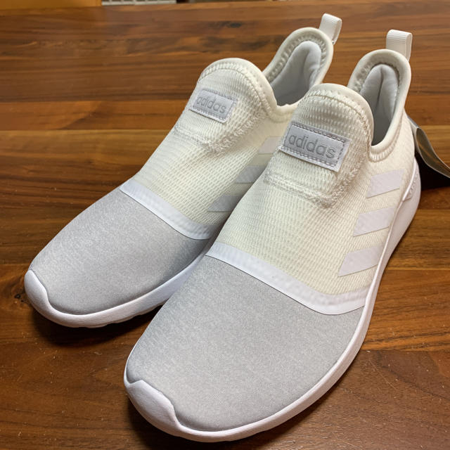 adidas(アディダス)のadidas LITE ADIRACER SLIPON W F36677 25 レディースの靴/シューズ(スニーカー)の商品写真