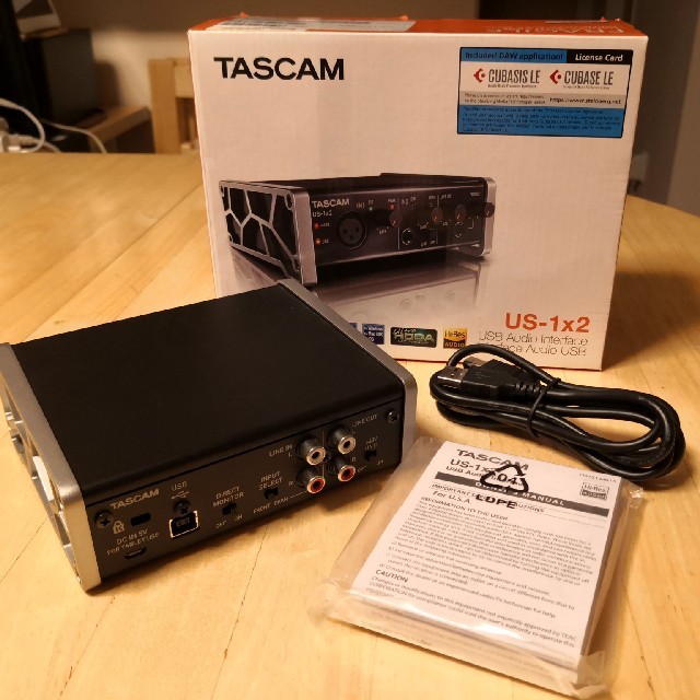 TASCAM US-1x2　オーディオインターフェース