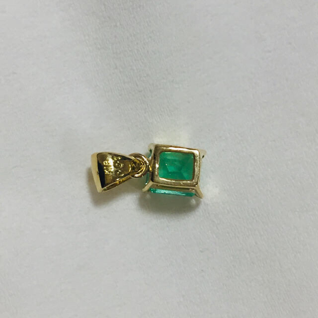 ミキコ様専用✩︎エメラルド ペンダントトップ