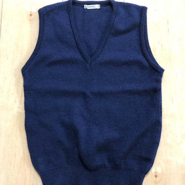 ニットベスト 120㎝ 男女兼用 キッズ/ベビー/マタニティのキッズ服男の子用(90cm~)(ニット)の商品写真