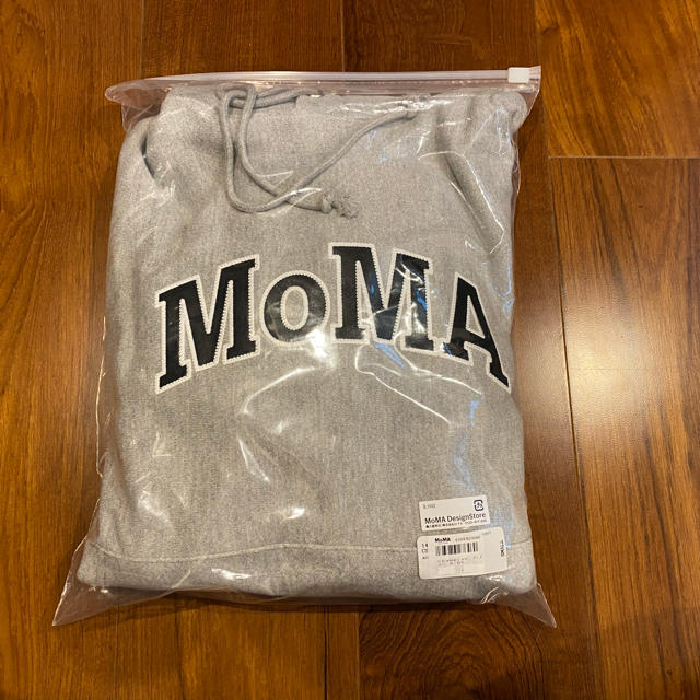 MOMA(モマ)の★新品タグ付★ChampionフーディーMoMA Edition S グレー  メンズのトップス(パーカー)の商品写真