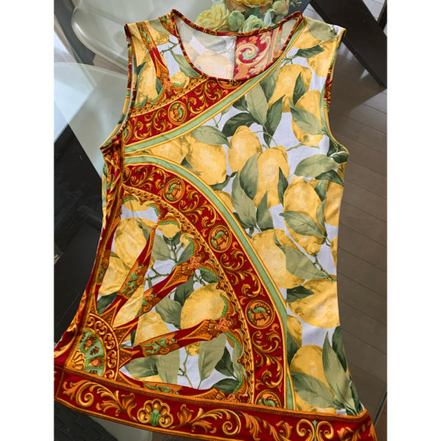 DOLCE&GABBANA(ドルチェアンドガッバーナ)のマロン様御専用 特価ドルガバノースリーブブラウス レディースのトップス(シャツ/ブラウス(半袖/袖なし))の商品写真