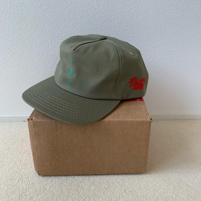 travis scott cactus jack cap キャップ　NIKE メンズの帽子(キャップ)の商品写真