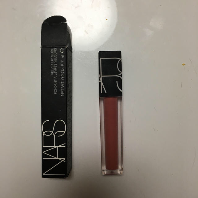 NARS(ナーズ)のNARS ベルベットリップグライド 2712 コスメ/美容のベースメイク/化粧品(口紅)の商品写真