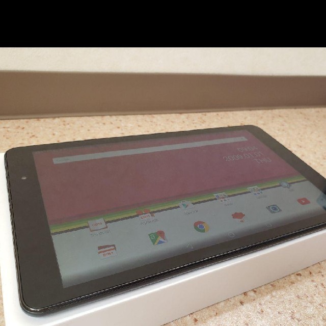 au Quatab 02 ネイビー HWT31　タブレット美品