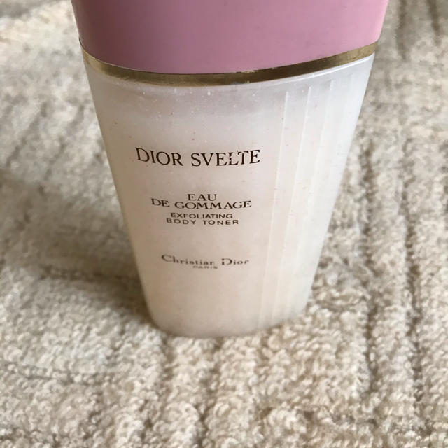 Christian Dior(クリスチャンディオール)のスクラブ入りボディ角質取り コスメ/美容のボディケア(ボディスクラブ)の商品写真