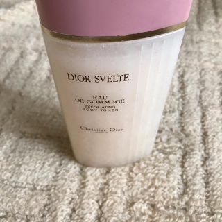 クリスチャンディオール(Christian Dior)のスクラブ入りボディ角質取り(ボディスクラブ)