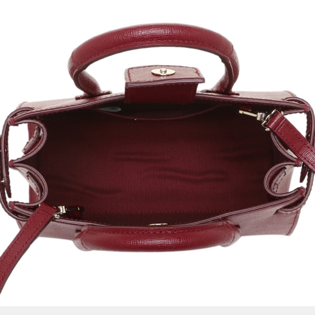 Furla(フルラ)のFURLA フルラ ショルダーバック PIN ピン 赤　チェリーレッド バッグ レディースのバッグ(ショルダーバッグ)の商品写真