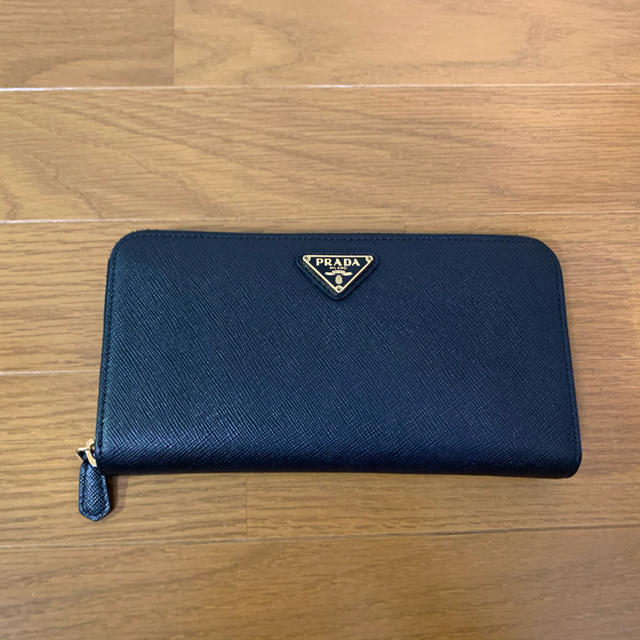 PRADA(プラダ)のブリストール様専用【PRADA】ラウンドファスナー長財布 レディースのファッション小物(財布)の商品写真