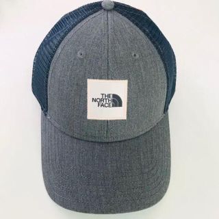 ザノースフェイス(THE NORTH FACE)の日本未発売 ザ ノースフェイス スクエアロゴ トラッカー キャップ グレー(キャップ)