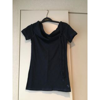 アバクロンビーアンドフィッチ(Abercrombie&Fitch)のアバクロンビー&フィッチ　Tシャツ　オフショルダー(Tシャツ(半袖/袖なし))