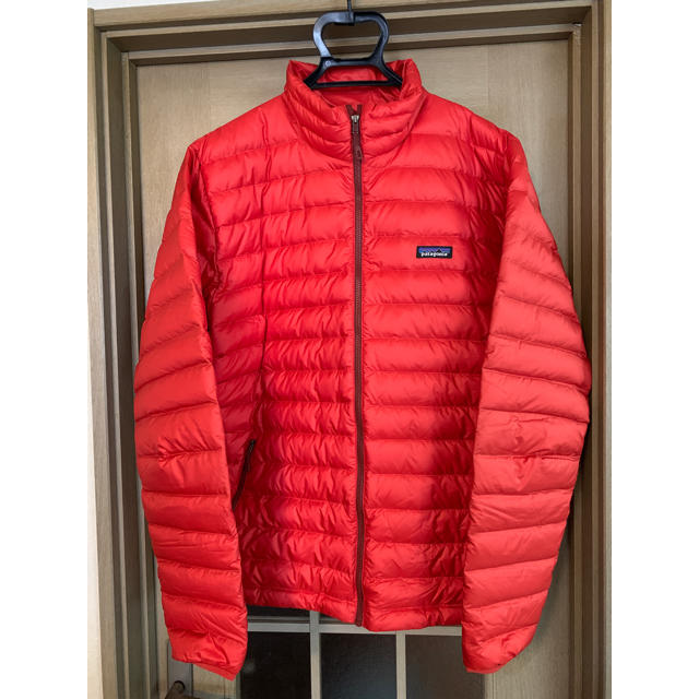 patagonia(パタゴニア)の新品未使用 パタゴニア メンズ ダウン ジャケット　XXL メンズのジャケット/アウター(ダウンジャケット)の商品写真