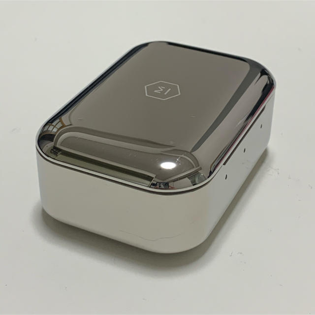 Apple(アップル)のMaster & Dynamic MW07 White marble スマホ/家電/カメラのオーディオ機器(ヘッドフォン/イヤフォン)の商品写真