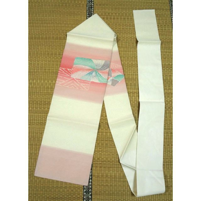 白地に銀糸とピンクのぼかし織り　名古屋帯 レディースの水着/浴衣(帯)の商品写真