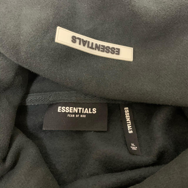 FEAR OF GOD(フィアオブゴッド)のXL Fear Of God Essentials Pullover パーカー メンズのトップス(パーカー)の商品写真