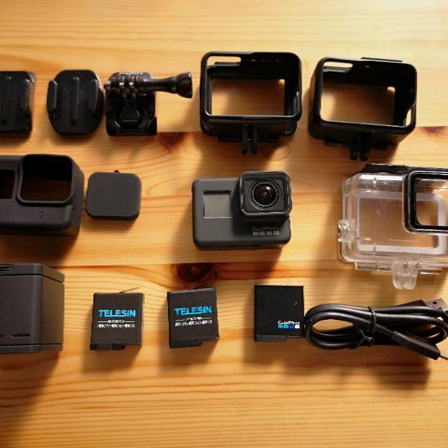 Gopro HERO7 Black  箱有、バッテリー3個、オマケ有カメラ