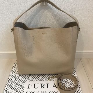 フルラ(Furla)の❇︎フルラ ベージュ　ホーボーバック2way (ショルダーバッグ)