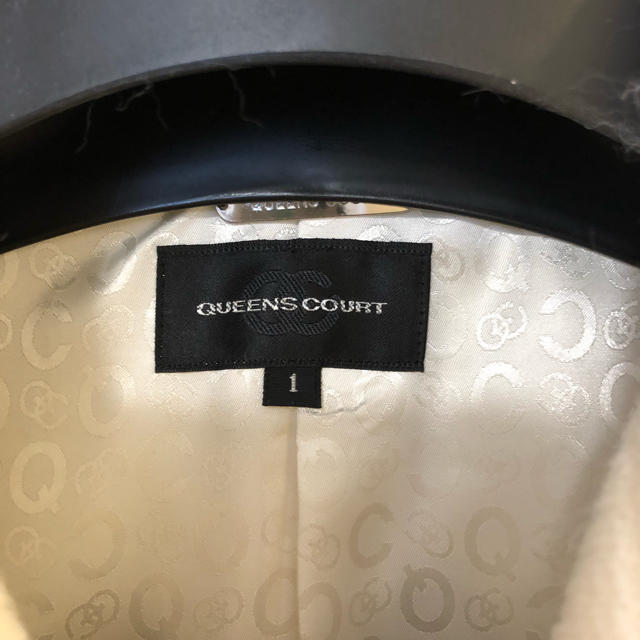 QUEENS COURT(クイーンズコート)のクイーンズコートのショート丈コート レディースのジャケット/アウター(ピーコート)の商品写真