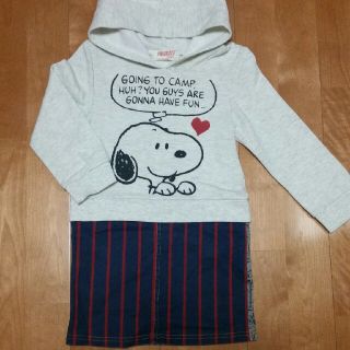 ピーナッツ(PEANUTS)のパーカー　ワンピース　スヌーピー①(ワンピース)