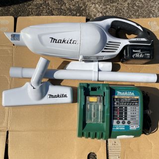 マキタ(Makita)のマキタ 充電式クリーナー　14V ハンディクリーナー　バッテリー　充電器(掃除機)