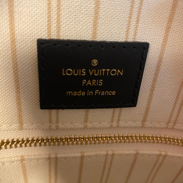 LOUIS VUITTON(ルイヴィトン)のT様専用★ルイヴィトン オンザゴー ジャイアントモノグラム レディースのバッグ(トートバッグ)の商品写真