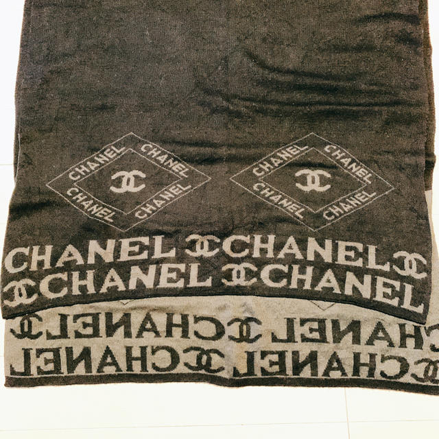 CHANEL(シャネル)のゆぅゆぅ様専用【美品】シャネル マフラー ストール レディースのファッション小物(マフラー/ショール)の商品写真