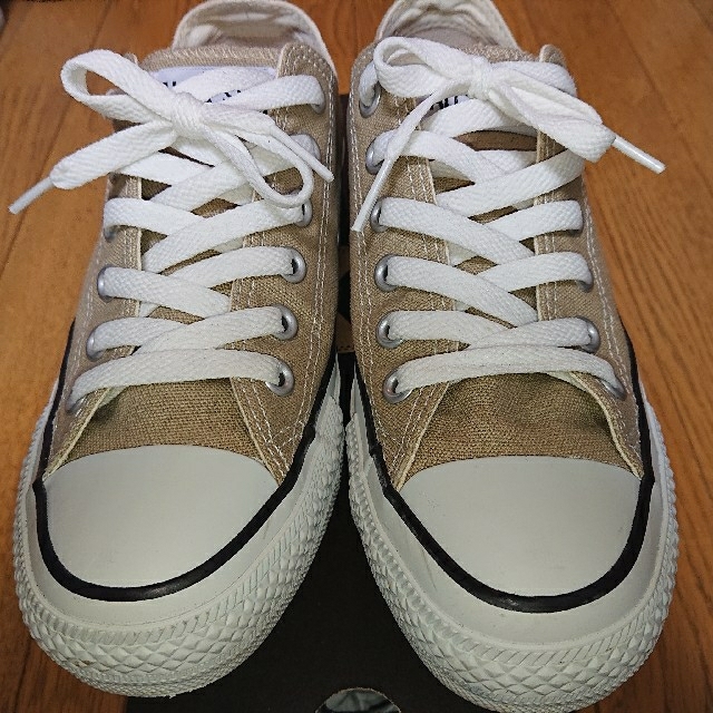 CONVERSE(コンバース)のコンバース ベージュ 23.5cm レディースの靴/シューズ(スニーカー)の商品写真