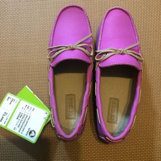 クロックス(crocs)のクロックス　23㎝(ローファー/革靴)