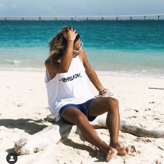 ルーカ(RVCA)のraugh タンクトップ　新品未使用(Tシャツ/カットソー(半袖/袖なし))