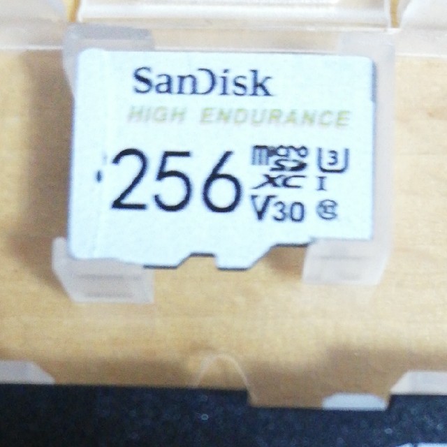 SanDisk(サンディスク)のMicroSD カード新品 スマホ/家電/カメラのPC/タブレット(PC周辺機器)の商品写真