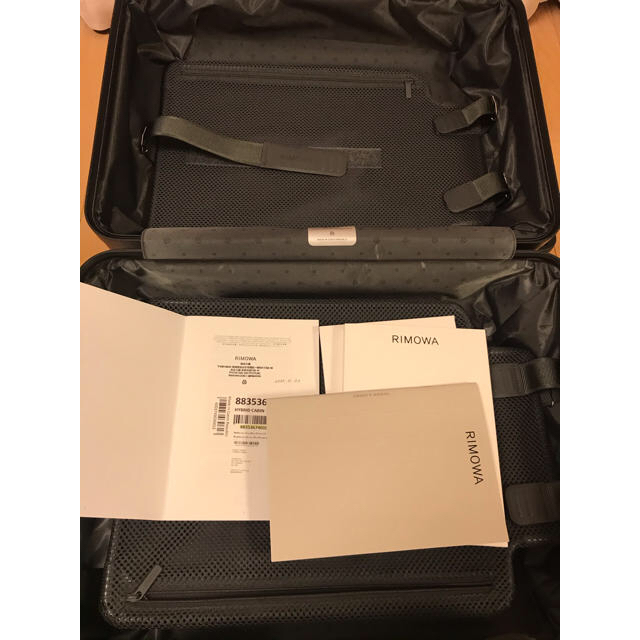 RIMOWA - リモワ ハイブリッドキャビン マットブラック 37L 機内 RIMOWA - リモワ ハイブリッドキャビン マットブラック 37L 機内