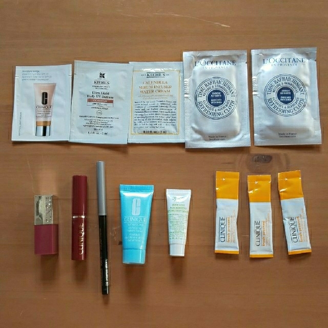 CLINIQUE(クリニーク)のクリニーク リップなど まとめ売り コスメ/美容のベースメイク/化粧品(口紅)の商品写真