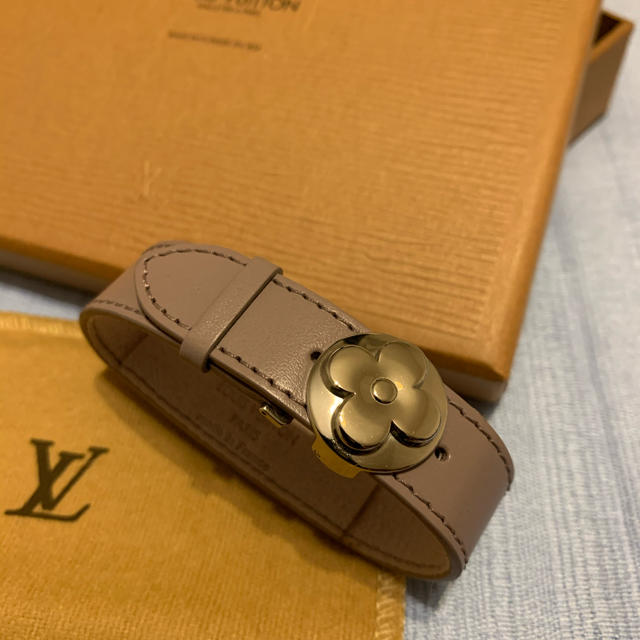 LOUIS VUITTON アクセサリー