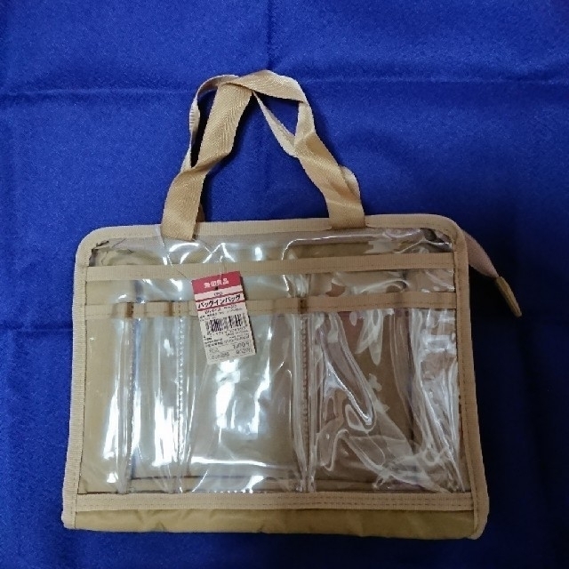 MUJI (無印良品)(ムジルシリョウヒン)の（タグ付き）無印良品 バッグインバッグ B6サイズ ベージュ レディースのバッグ(その他)の商品写真