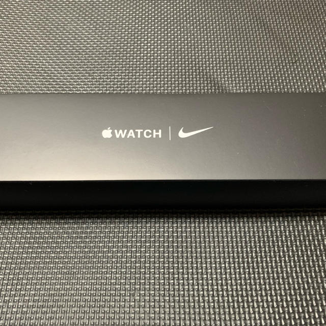 腕時計(デジタル)新品Apple Watch Series 5 Nike (GPS)- 44mm