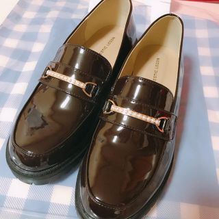 マジェスティックレゴン(MAJESTIC LEGON)のマジェ パールローファー ブラウン(ローファー/革靴)