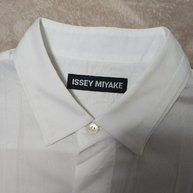 ISSEY MIYAKE(イッセイミヤケ)の【ISSEY MIYAKE】プリーツシャツ メンズのトップス(シャツ)の商品写真