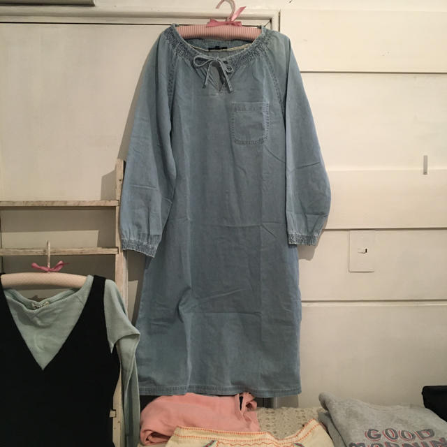 A.P.C(アーペーセー)の最終価格💘A.P.C. denim one-piece. レディースのワンピース(ひざ丈ワンピース)の商品写真