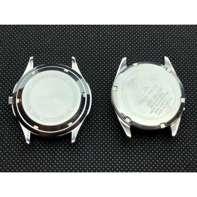 CASIO(カシオ)の腕時計 本体のみ 2個 ジャンク品 (RICOH、CASIO) メンズの時計(腕時計(アナログ))の商品写真