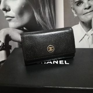 CHANEL⭐カーフスキン黒ココボタンキーケース-