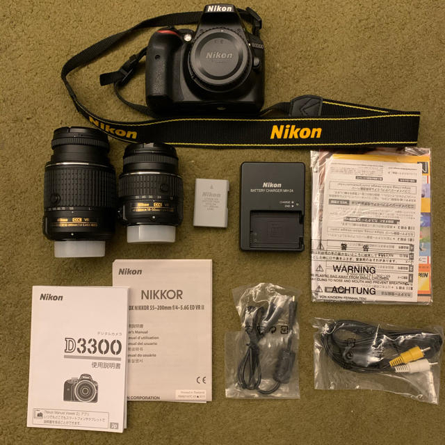 【再値下げしました】Nikon D3300 ダブルズームレンズキット