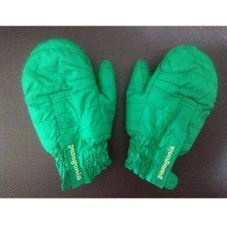 パタゴニア(patagonia)のチャコ様専用　patagonia　2〜3才　手袋(手袋)