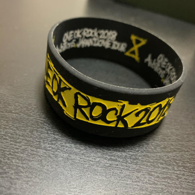 ONE OK ROCK(ワンオクロック)のONE OK ROCK ラバーバンド エンタメ/ホビーのタレントグッズ(ミュージシャン)の商品写真