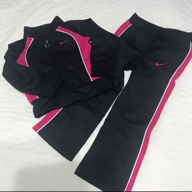 NIKE(ナイキ)のNIKE セットアップ　3T キッズ/ベビー/マタニティのキッズ服女の子用(90cm~)(その他)の商品写真