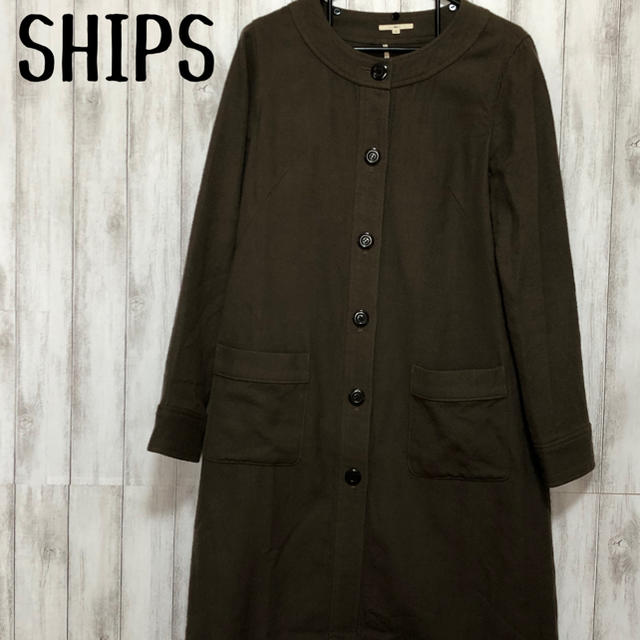 SHIPS(シップス)のships ノーカラーロングコート ファー付き　ワンピース レディースのジャケット/アウター(ロングコート)の商品写真