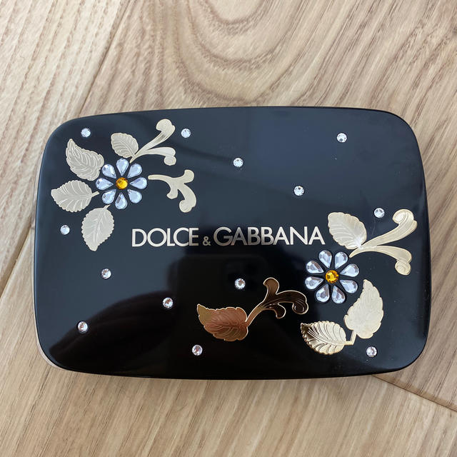 DOLCE&GABBANA(ドルチェアンドガッバーナ)のドルチェ＆ガッバーナ ドルチェスキン オールインワン フェイスパレット  コスメ/美容のコスメ/美容 その他(その他)の商品写真