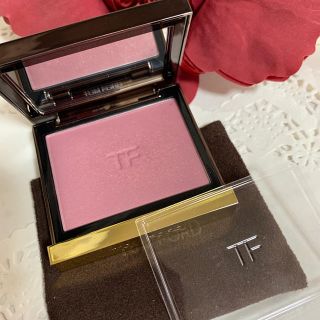 トムフォード(TOM FORD)の今年購入　美品　トムフォード　チークカラー　グラテュイタス 07(チーク)