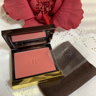 トムフォード(TOM FORD)の今年購入　美品　トムフォード　チークカラー　ラビッシュ　05番(チーク)