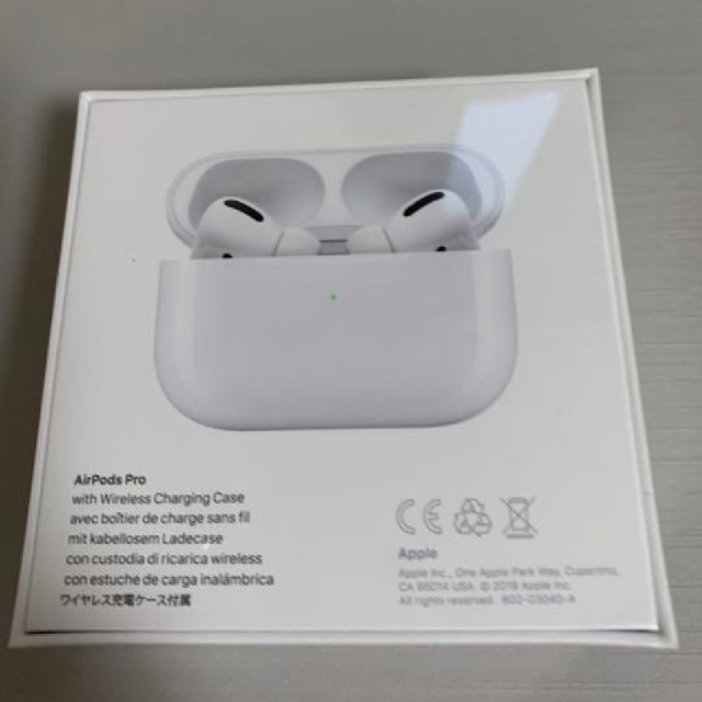 Apple(アップル)のエアーポッズ　プロ　AirPods　Pro スマホ/家電/カメラのオーディオ機器(ヘッドフォン/イヤフォン)の商品写真